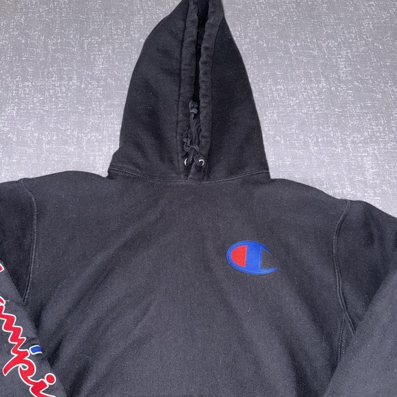 Champion Hoodie Mens Medium Black Reverse Weave Fleece Pullover Logo Sleeve - Picture 3 of 8